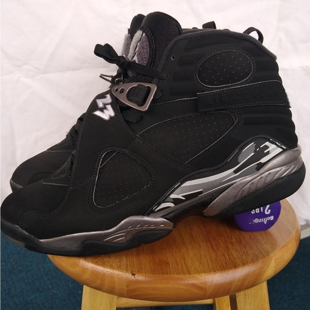 Jordan Retro 8 Chrome - Picture 2 of 8